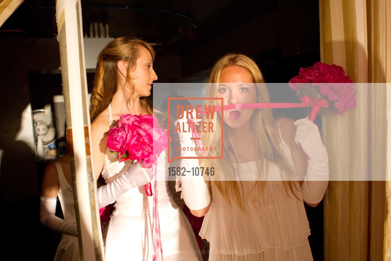 Anna Stricker, Alana Shaw, Photo #1582-10746