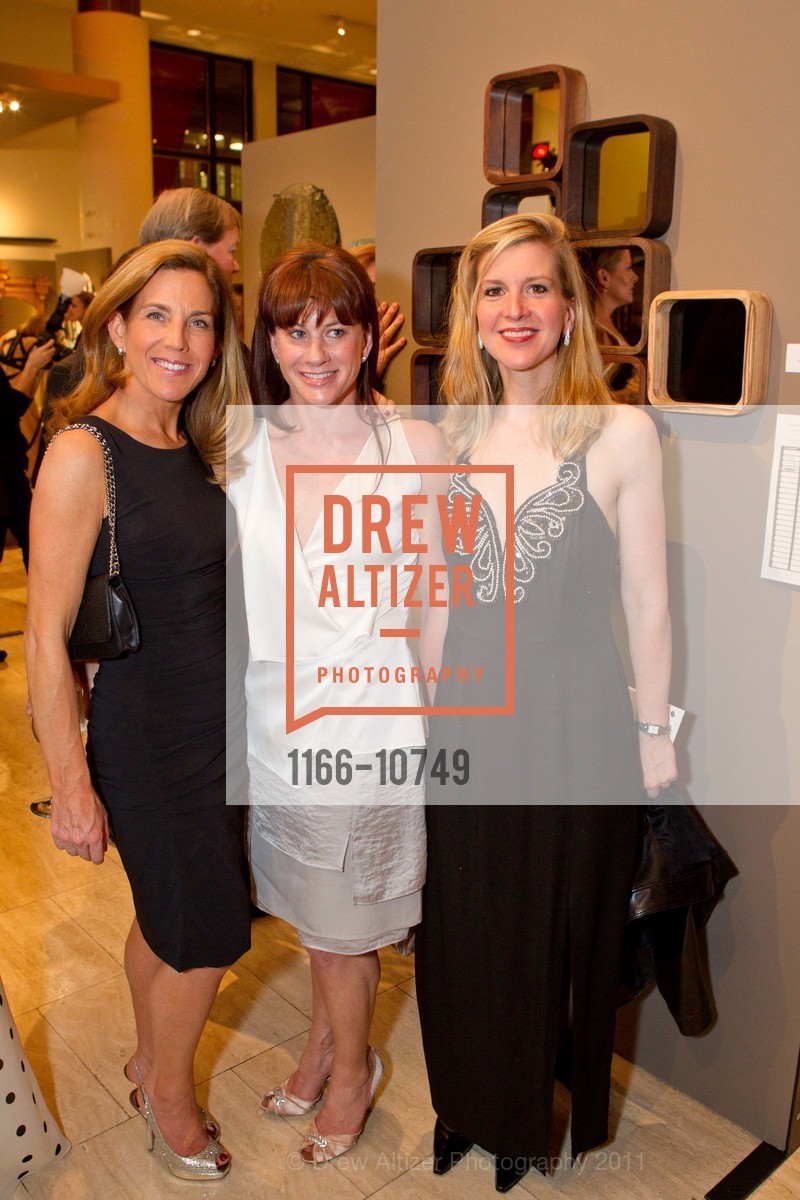 Karen Rutkowski, Sarah Buckley, Julianne Wagner, MIRROR MIRROR: Gump's 150th Anniversary Gala to Benefit California College of the Arts, US, April 1st, 2011, Photo #1166-10749 Karen Rutkowski, Sarah Buckley, Julianne Wagner, Photo #1166-10749