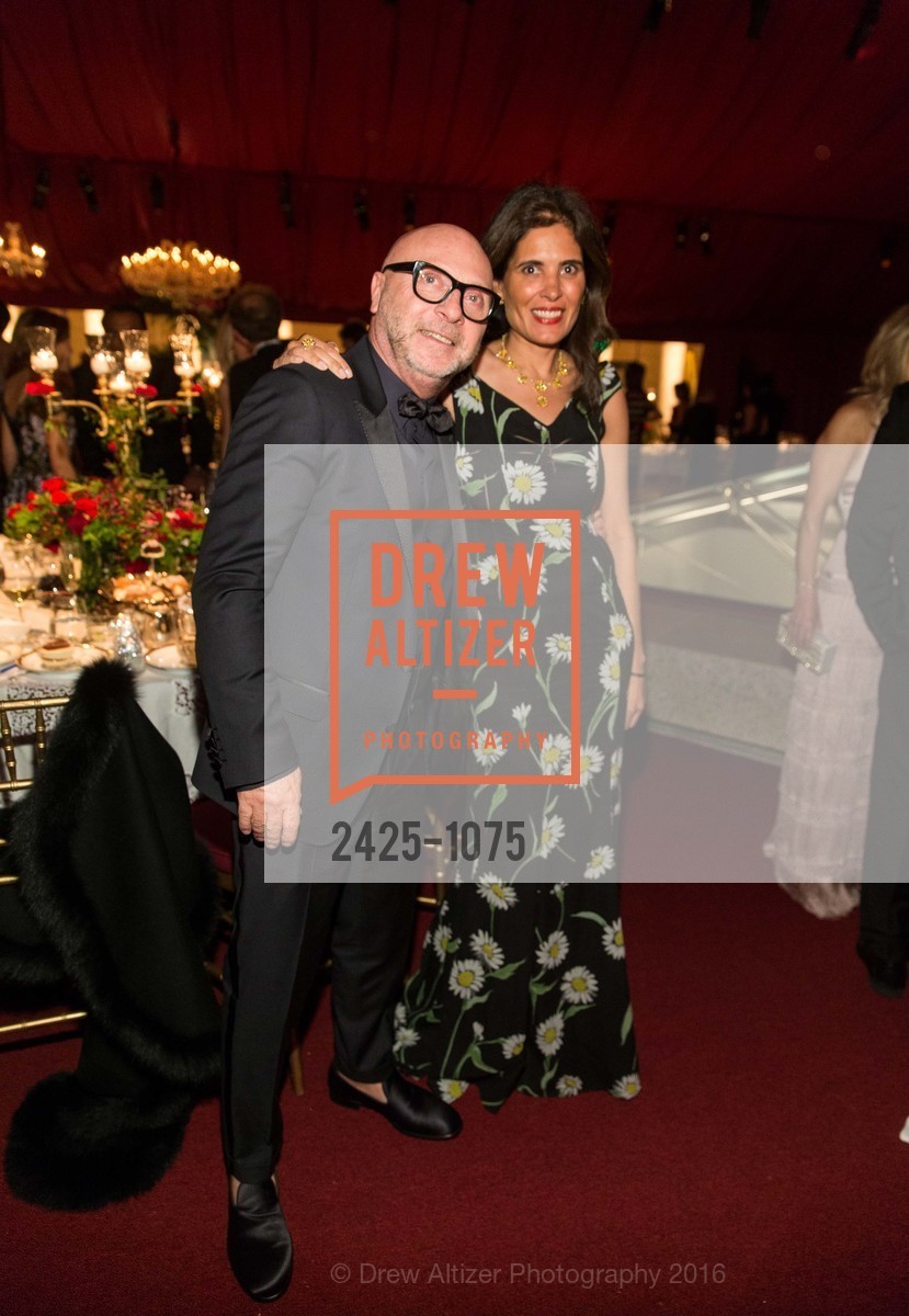 Domenico Dolce, Tina Bhojwani, The Mid-Winter Gala 2016 Sponsored by Dolce & Gabbana, Legion of Honor. 100 34th Ave, March 31st, 2016, Photo #2425-1075 Domenico Dolce, Tina Bhojwani, Photo #2425-1075