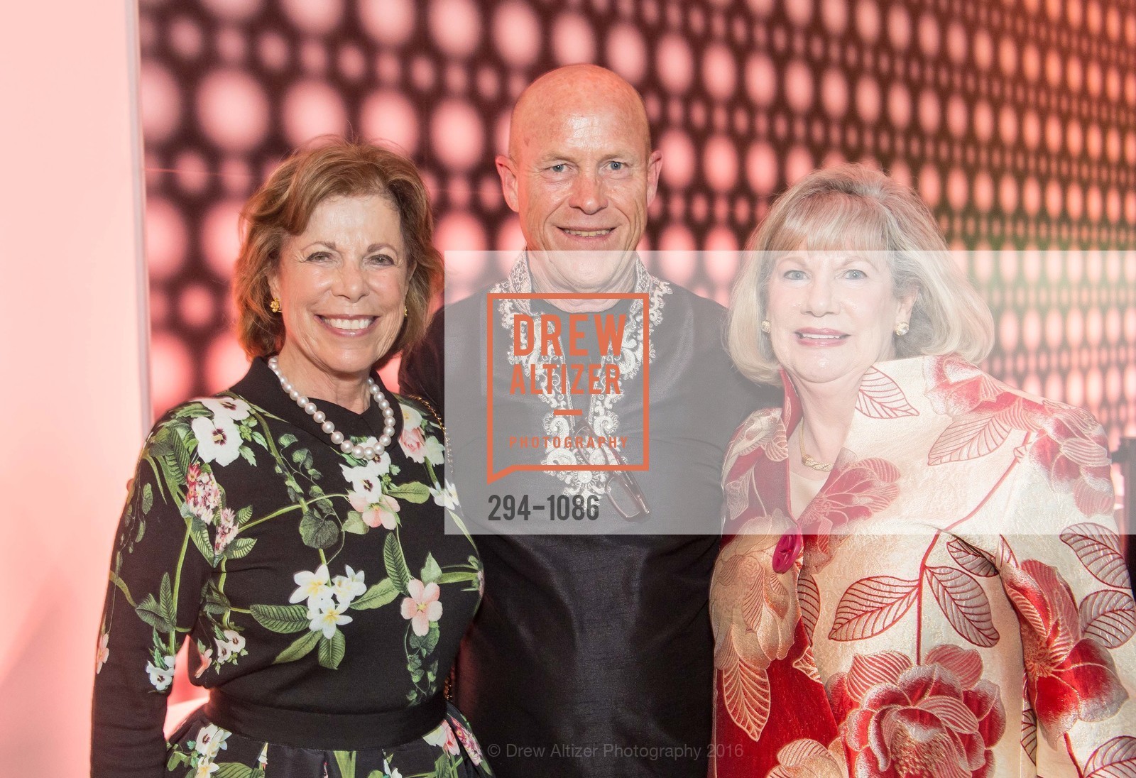 Kaye Hiatt, Steven Brown, Marjorie Shank, Bouquets to Art Opening Night Gala, de Young Museum. 50 Hagiwara Tea Garden Dr, April 4th, 2016, Photo #294-1086 Kaye Hiatt, Steven Brown, Marjorie Shank, Photo #294-1086