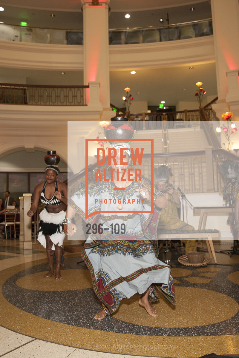 Performance, PANGAEA GLOBAL HEALTH Leadership Dinner at Rotunda in Oakland, The Rotunda. Oakland, May 11th, 2015,Drew Altizer, Drew Altizer Photography, full-service agency, private events, San Francisco photographer, photographer california