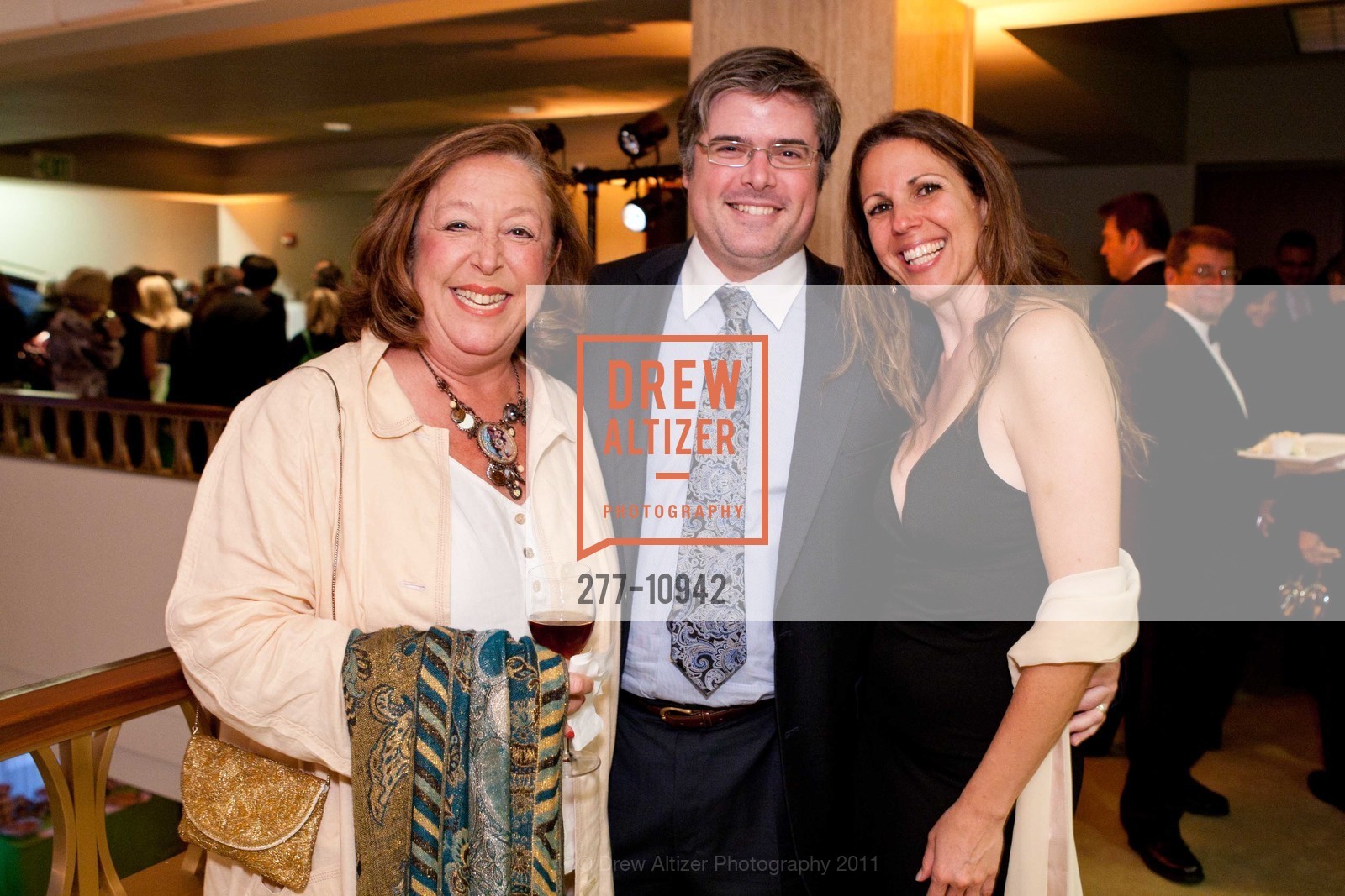 Evalyn Baron, Peter Yonka, Loretta Greco, Magic Theatre Annual Gala: BELIEVE IN MAGIC!, US, April 7th, 2011, Photo #277-10942 Evalyn Baron, Peter Yonka, Loretta Greco, Photo #277-10942