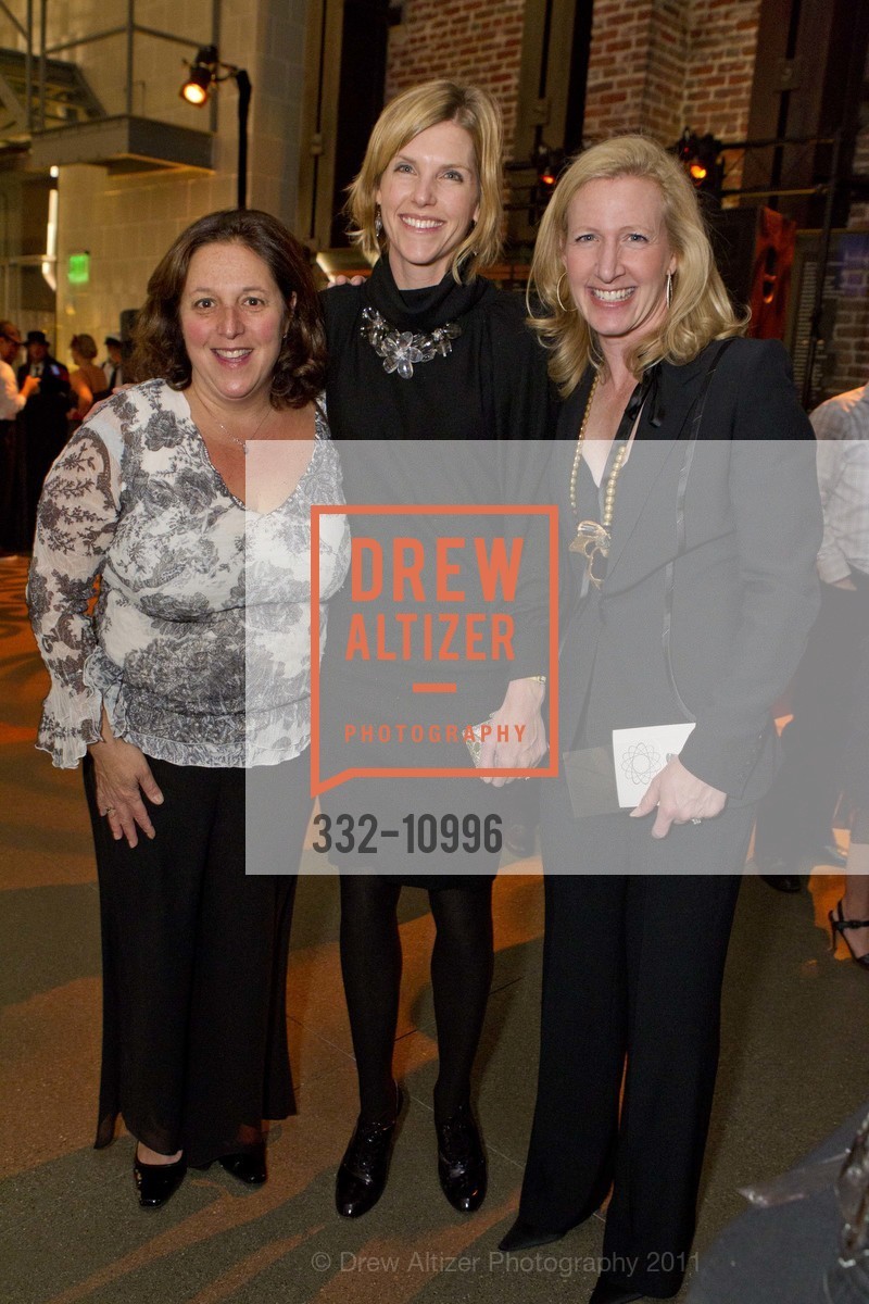 Shelly Freeman, Rebecca Elegant, Wendy Yanowitch, CONTEMPORARY JEWISH MUSEUM Family Gala, US, December 3rd, 2011, Photo #332-10996 Shelly Freeman, Rebecca Elegant, Wendy Yanowitch, Photo #332-10996
