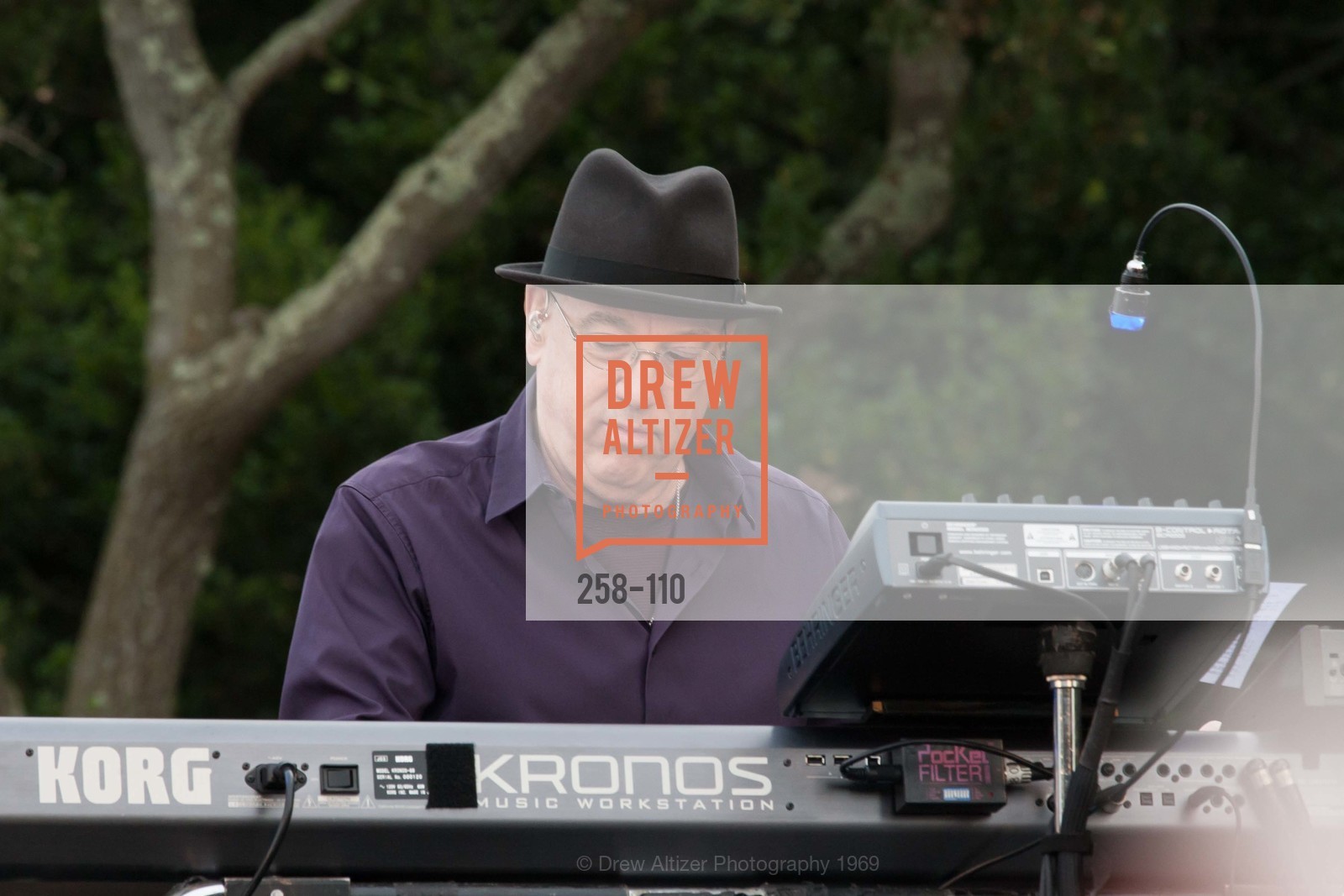 Performance By Huey Lewis And The News, LYME AID 2015 Benefiting the Bay Area Lyme Foundation, Private Residence, May 16th, 2015,Drew Altizer, Drew Altizer Photography, full-service agency, private events, San Francisco photographer, photographer california