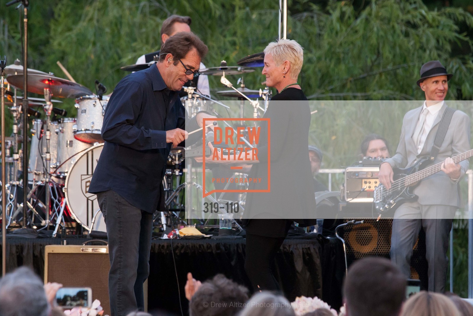 Huey Lewis, Cynthia Woods, LYME AID 2015 Benefiting the Bay Area Lyme Foundation, Private Residence, May 16th, 2015,Drew Altizer, Drew Altizer Photography, full-service agency, private events, San Francisco photographer, photographer california