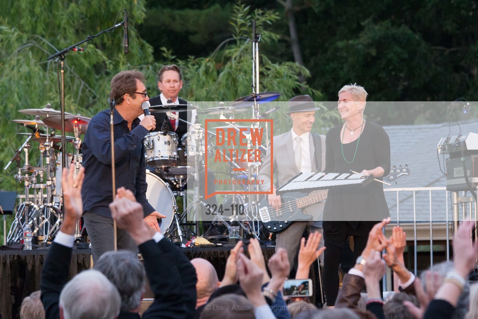Huey Lewis, Cynthia Woods, LYME AID 2015 Benefiting the Bay Area Lyme Foundation, Private Residence, May 16th, 2015,Drew Altizer, Drew Altizer Photography, full-service agency, private events, San Francisco photographer, photographer california