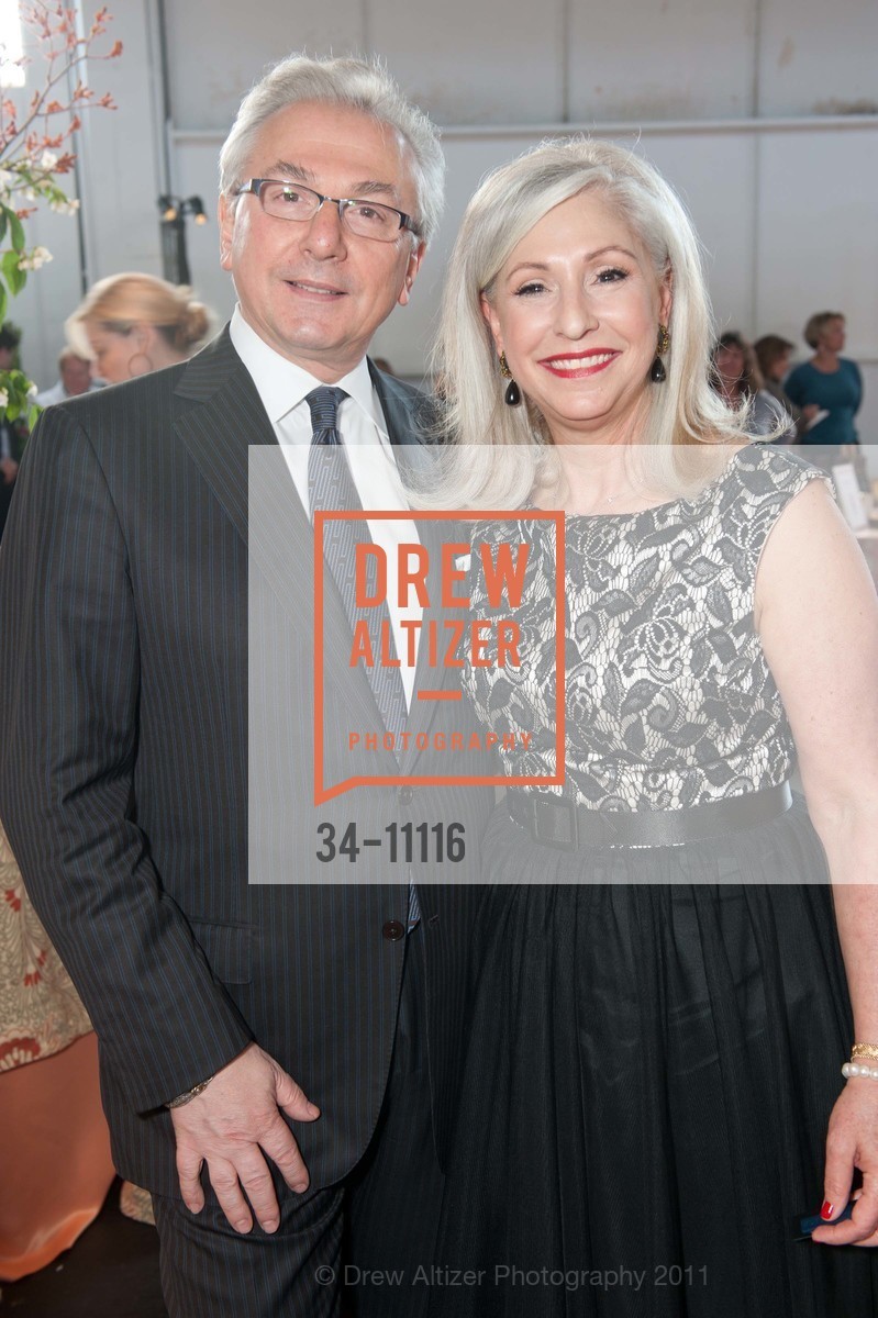 Umberto Gibin, Leslie Gibin, MEALS ON WHEELS 24th Annual Star Chefs & Vintners Gala, US, May 15th, 2011, Photo #34-11116 Umberto Gibin, Leslie Gibin, Photo #34-11116