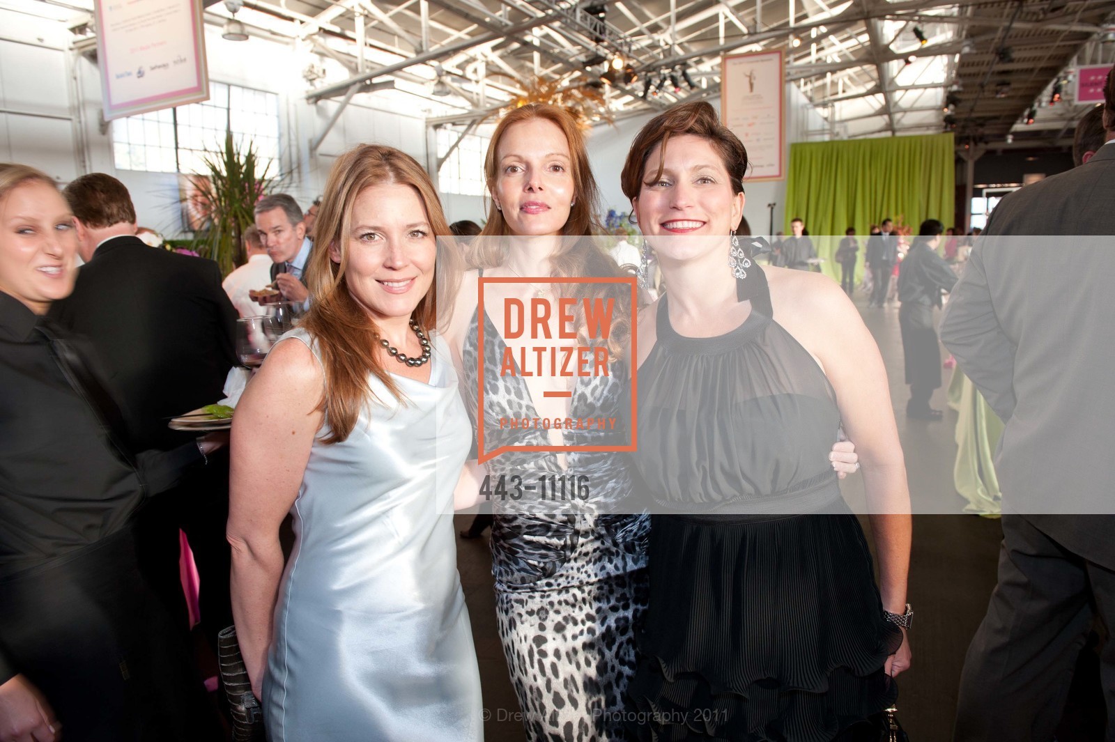 Christina Giguere, Sarah Steingart, Jessica Sweedler, Photo #443-11116