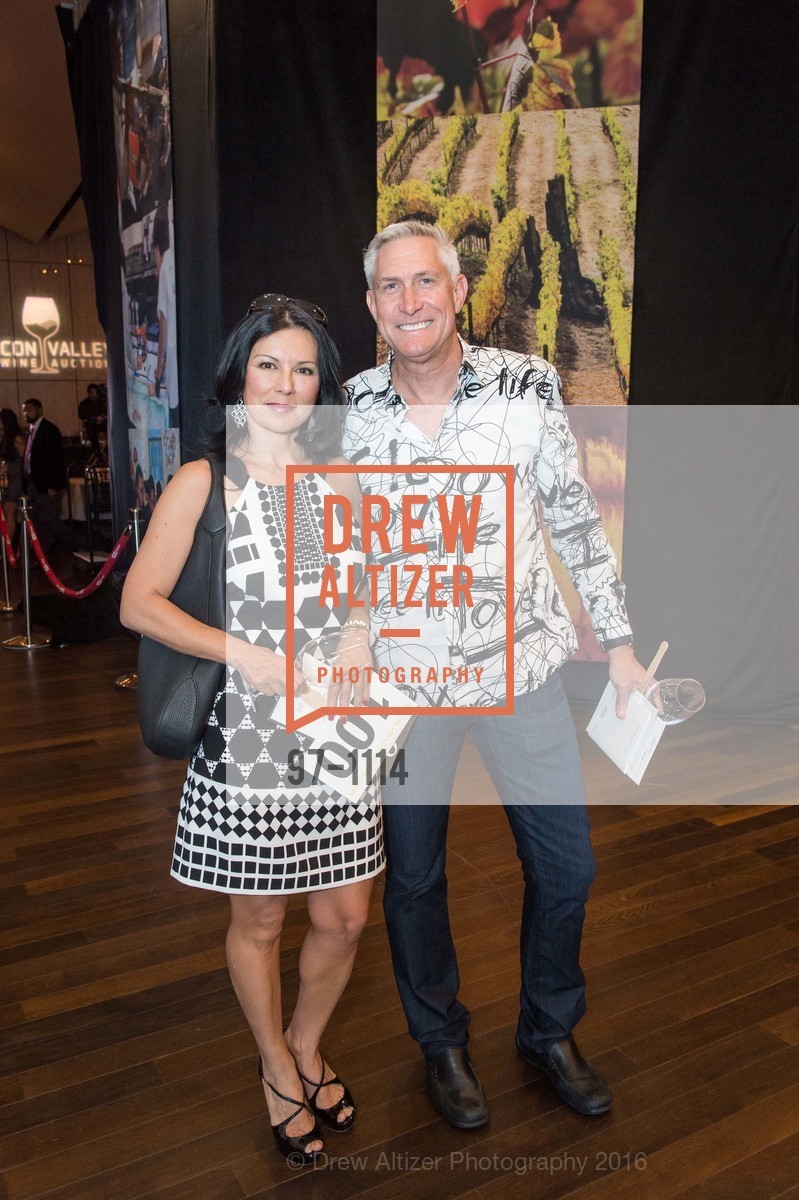 Marita Zweifler, Elliot Carpenter, Silicon Valley Wine Auction, Levi's Stadium. 4900 Marie P DeBartolo Way, April 16th, 2016, Photo #97-1114 Marita Zweifler, Elliot Carpenter, Photo #97-1114