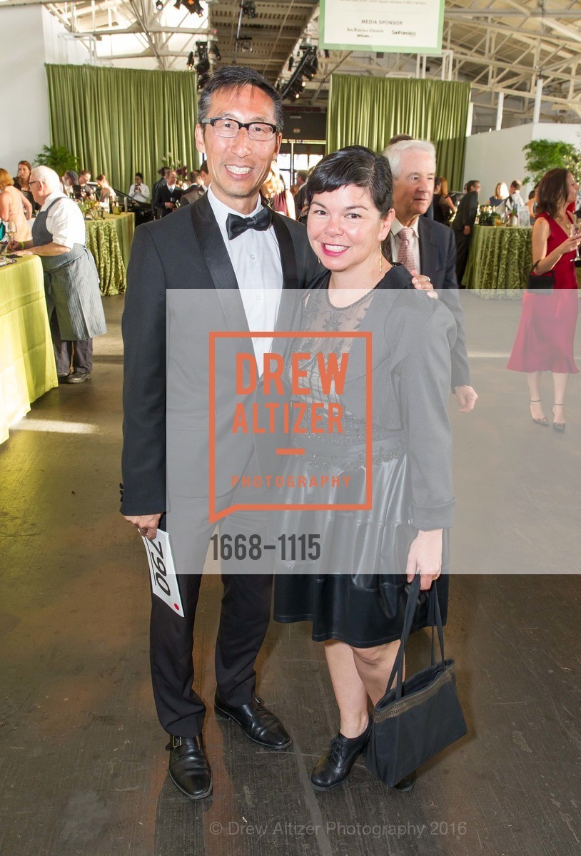 Eric Mar, Traci Teraoka, Meals on Wheels 29th Annual Star Chefs & Vintners Gala, Fort Mason Center. 2 Marina Blvd, April 17th, 2016, Photo #1668-1115 Eric Mar, Traci Teraoka, Photo #1668-1115