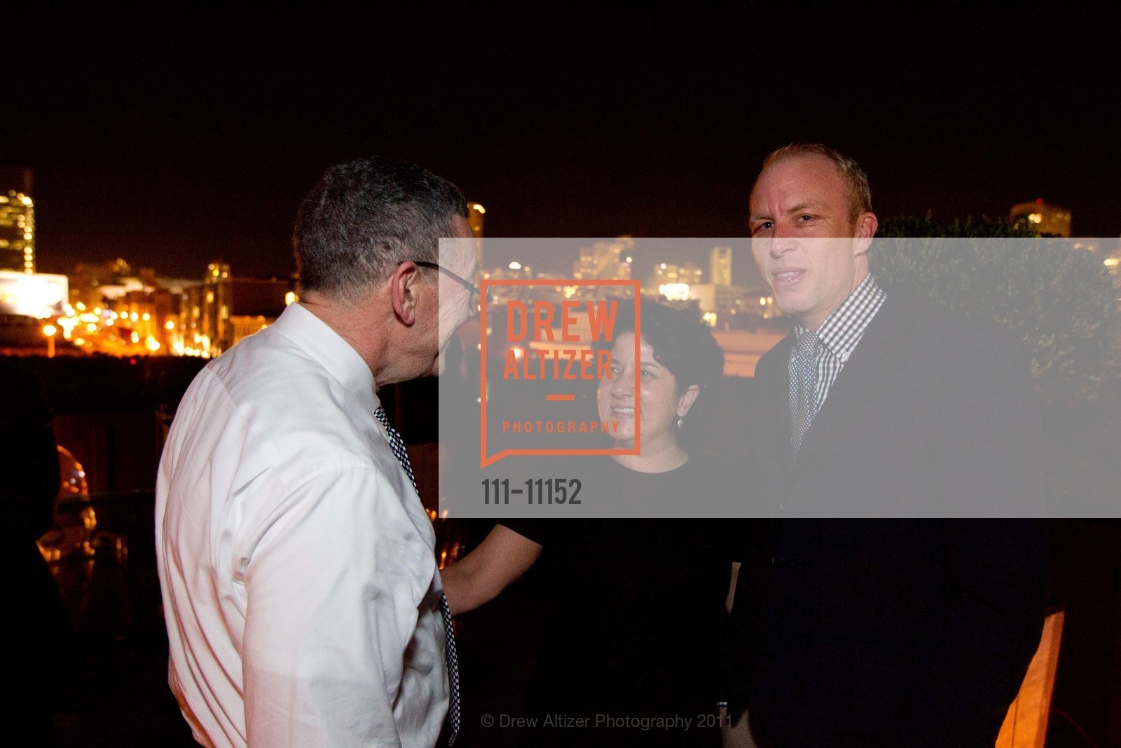 Mark Scheuer, Tamara Radler, Steve Sparks, Ken Fulk Hosts SFERRA LINENS, US, March 3rd, 2011, Photo #111-11152 Mark Scheuer, Tamara Radler, Steve Sparks, Photo #111-11152