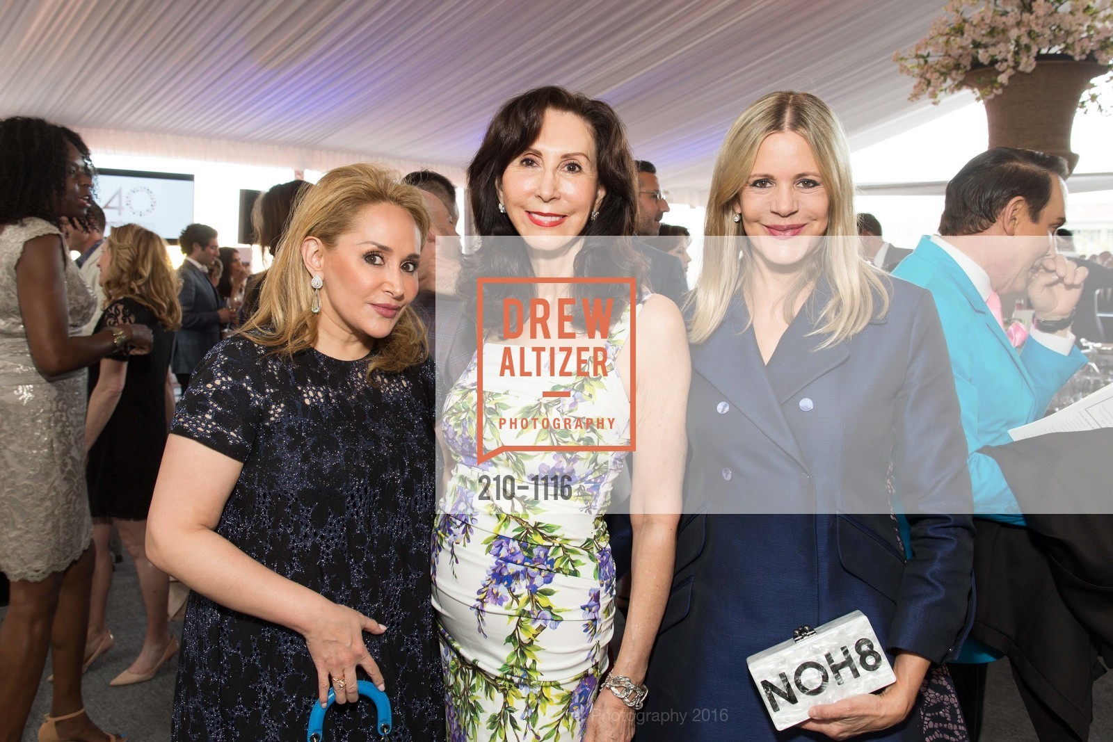 Brenda Zarate, Carolyn Chandler, Mary Beth Shimmon, Photo #210-1116