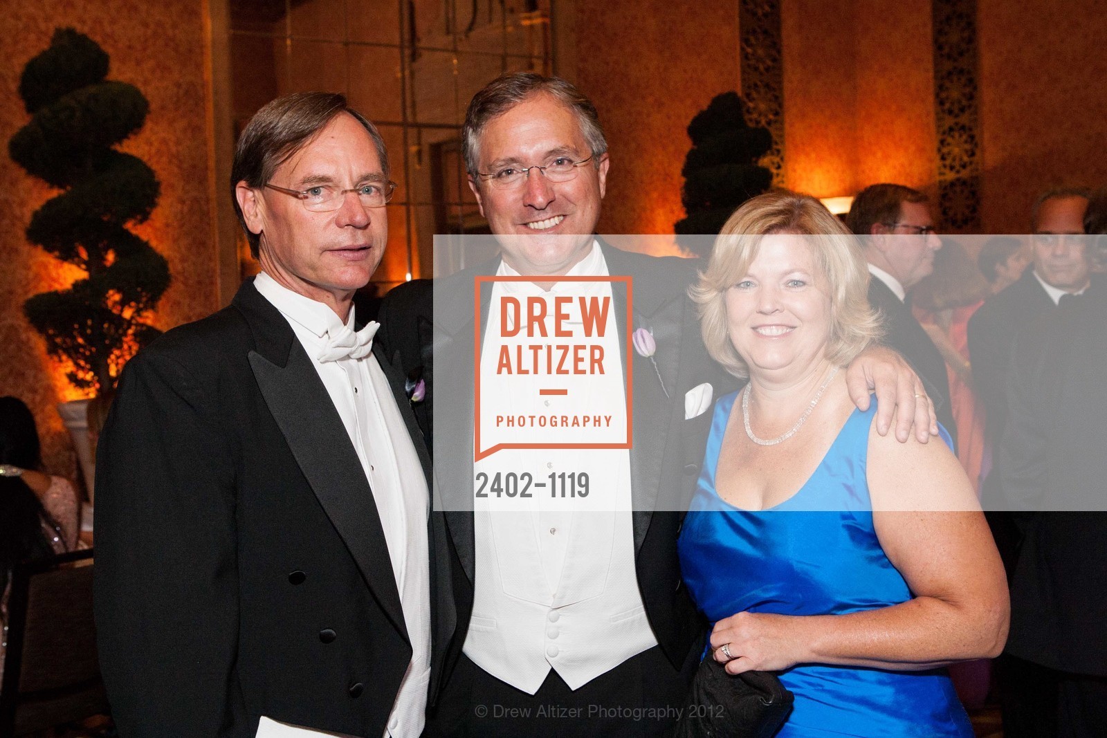 Craig Healy. Tom Packer, Leslie Packer, The San Francisco Debutante Ball, Westin St. Francis, June 22nd, 2012, Photo #2402-1119 Craig Healy. Tom Packer, Leslie Packer, Photo #2402-1119