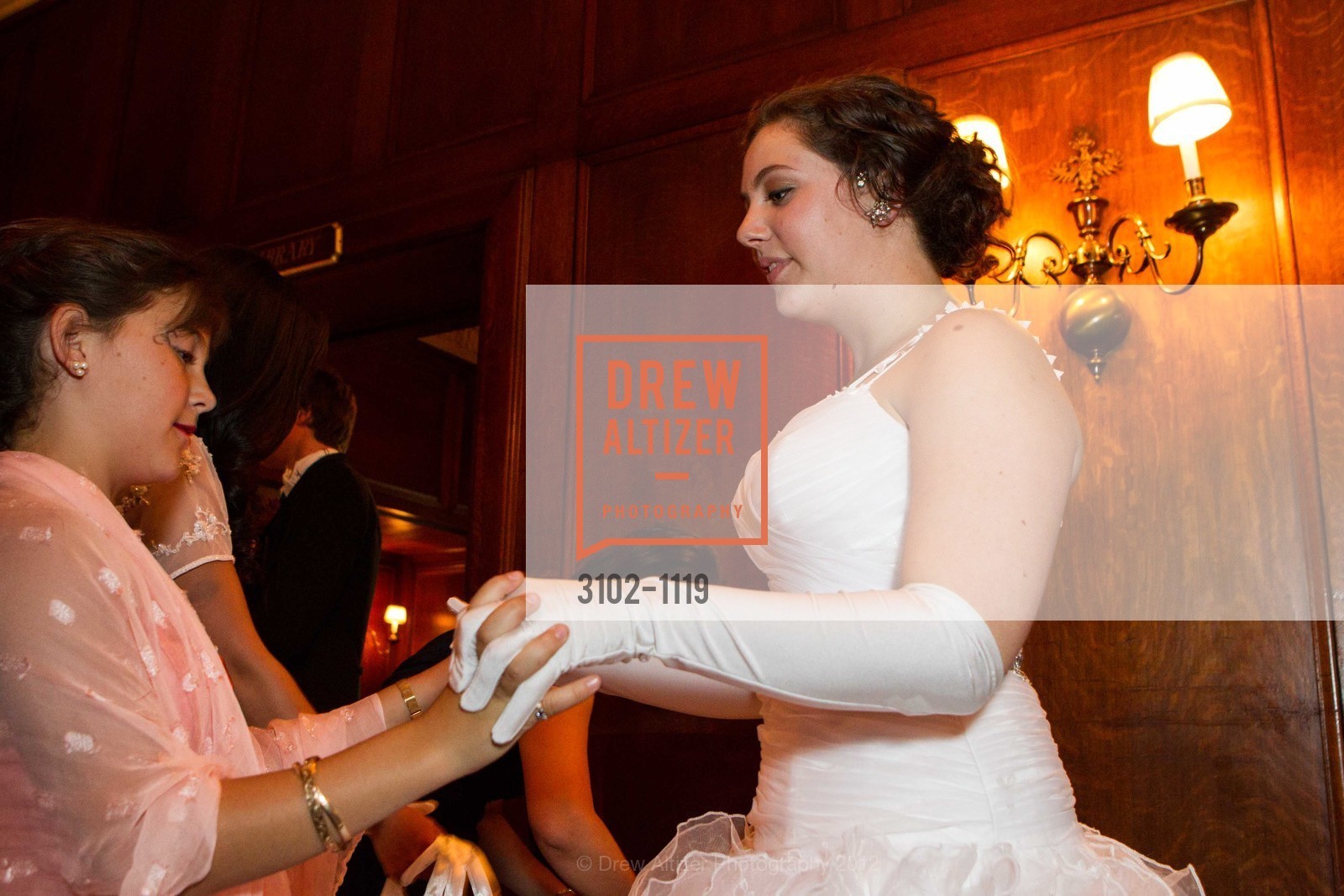 Serena Berg, Sonya Valentina Peratoner Berg, Photo #3102-1119