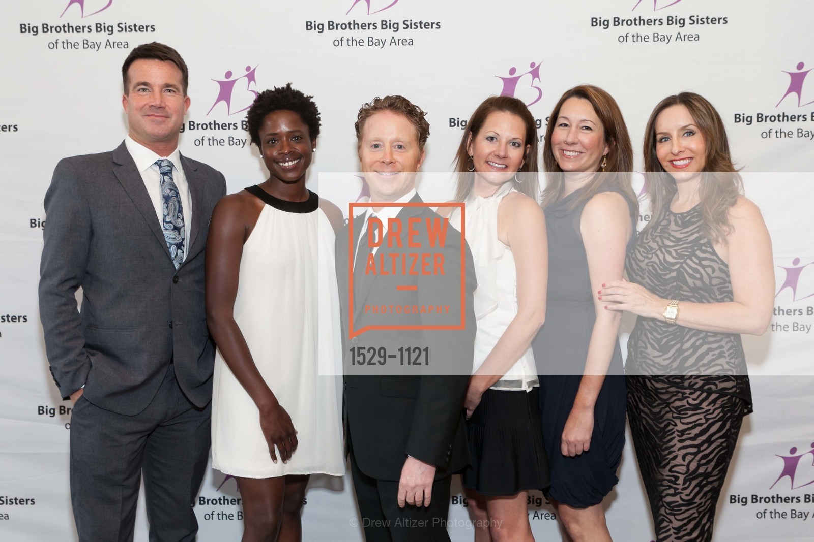 Jeff Blomstrand, Annie Allen, Max Gilman, Stephanie Martin, Paige Martin, Trina Schnott, Big Brothers Big Sisters of the Bay Area Mentoring Magic Gala and Auction, Four Seasons Hotel. 757 Market St, Photo #1529-1121 Jeff Blomstrand, Annie Allen, Max Gilman, Stephanie Martin, Paige Martin, Trina Schnott, Photo #1529-1121