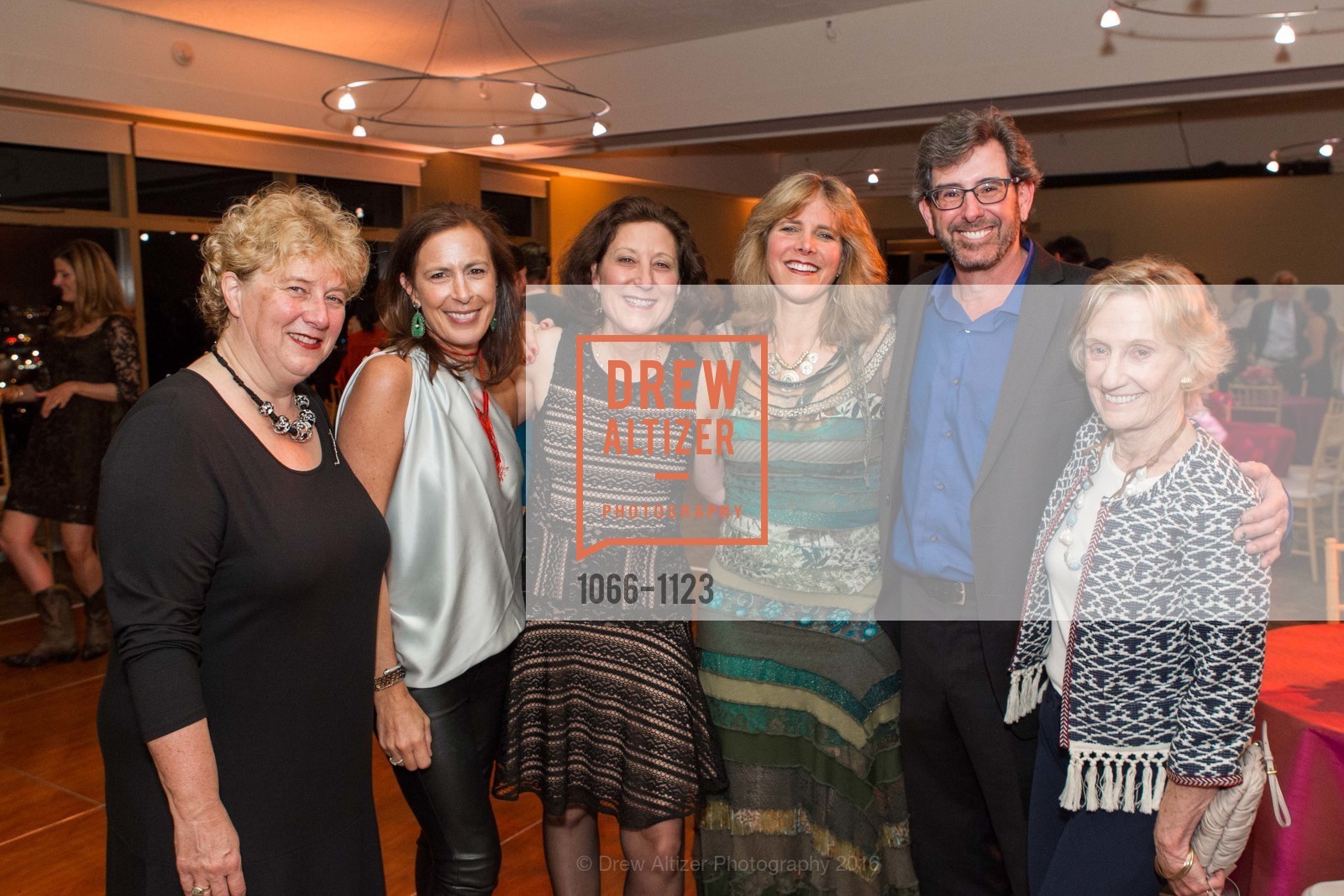 Laura Vant Veer, Kerry Landreth, Hope Rugo, Laura Esserman, Dr. Mike Rabow, Nancy Bechtle, Give Breast Cancer the Boot 2016, Various, November 6th, 2021, Photo #1066-1123 Laura Vant Veer, Kerry Landreth, Hope Rugo, Laura Esserman, Dr. Mike Rabow, Nancy Bechtle, Photo #1066-1123
