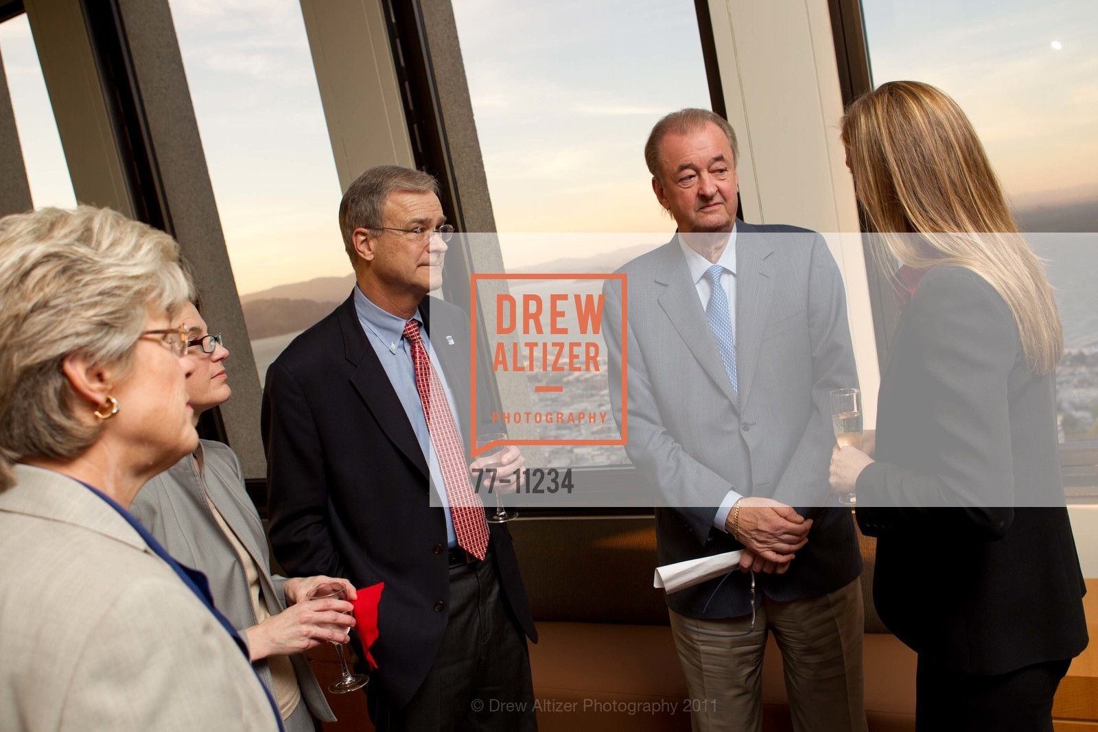 Sharon Saunders with Hope Jarvis, Byron Pollitt and Joe Saunders (Chairman  And CEO of Visa Inc.)