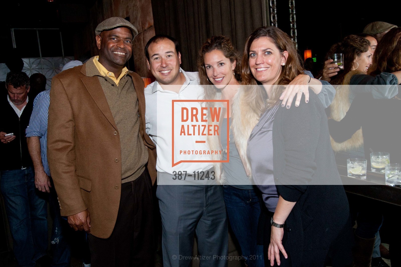 Patrick Lynch, Doug Raetz, Paula Giovara, Heather Goodman, 10th Annual NFL Celebrity Servers, US, November 7th, 2011, Photo #387-11243 Patrick Lynch, Doug Raetz, Paula Giovara, Heather Goodman, Photo #387-11243