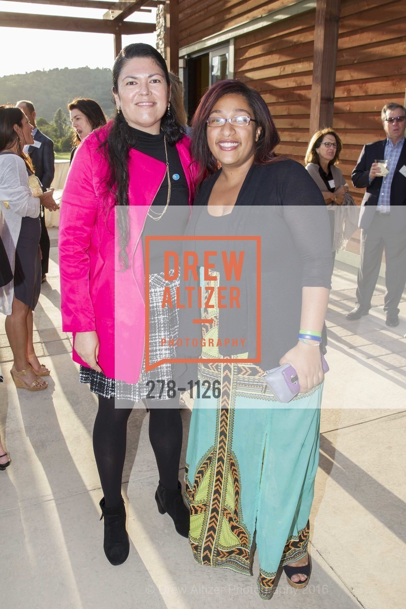 Brenda Munoz, Zainab Arafi, Photo #278-1126