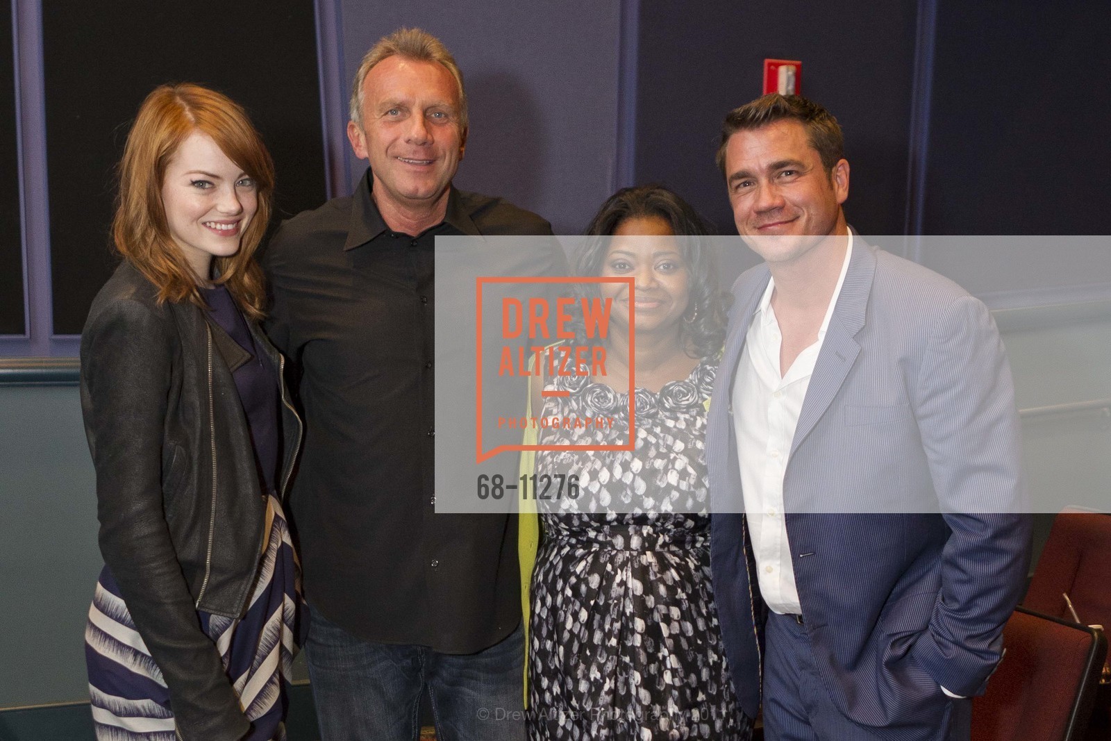 Emma Stone, Joe Montana, Octavia Spencer, Tate Taylor, Screening of THE HELP at the Lanmark Embarcadero Cinema, US, July 12th, 2011, Photo #68-11276 Emma Stone, Joe Montana, Octavia Spencer, Tate Taylor, Photo #68-11276