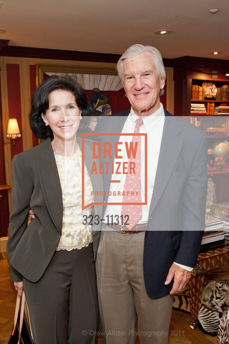 Linda Mayne, Stephen Mayne, SF Fall Antiques Cocktail Party, US, September 15th, 2011, Photo #323-11312 Linda Mayne, Stephen Mayne, Photo #323-11312