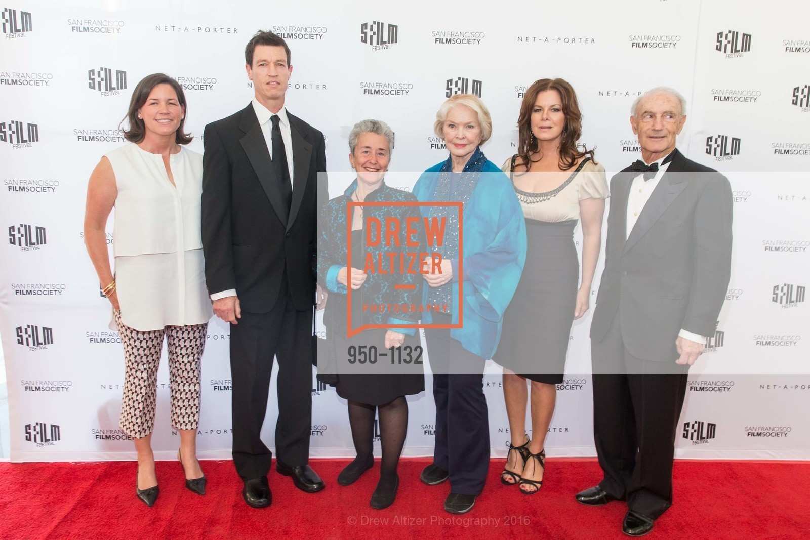 Claire Sheehan, Scott Owens, Dana Shapiro, Ellen Burstyn, Marcia Gay Harden, Gary Shapiro, AWARDS NIGHT GALA for the San Francisco International Film Festival, Fort Mason Center, Herbst Pavilion, April 25th, 2016, Photo #950-1132 Claire Sheehan, Scott Owens, Dana Shapiro, Ellen Burstyn, Marcia Gay Harden, Gary Shapiro, Photo #950-1132