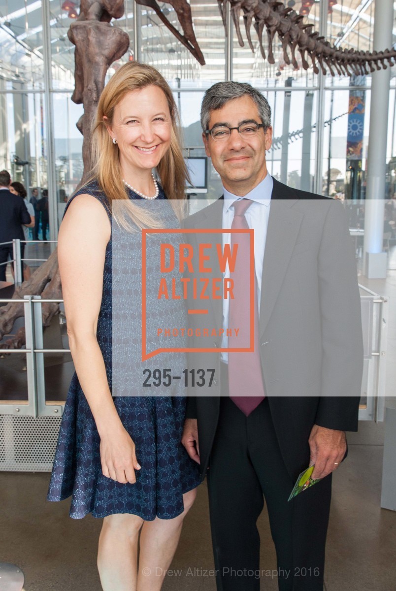 Erica Pearson, David Kamara, California Academy of Sciences - 2016 Big Bang Gala, California Academy of Sciences, April 28th, 2016, Photo #295-1137 Erica Pearson, David Kamara, Photo #295-1137