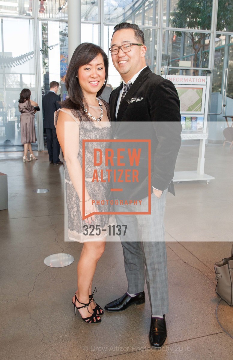 Helen Kang, Dale Kang, California Academy of Sciences - 2016 Big Bang Gala, California Academy of Sciences, April 28th, 2016, Photo #325-1137 Helen Kang, Dale Kang, Photo #325-1137