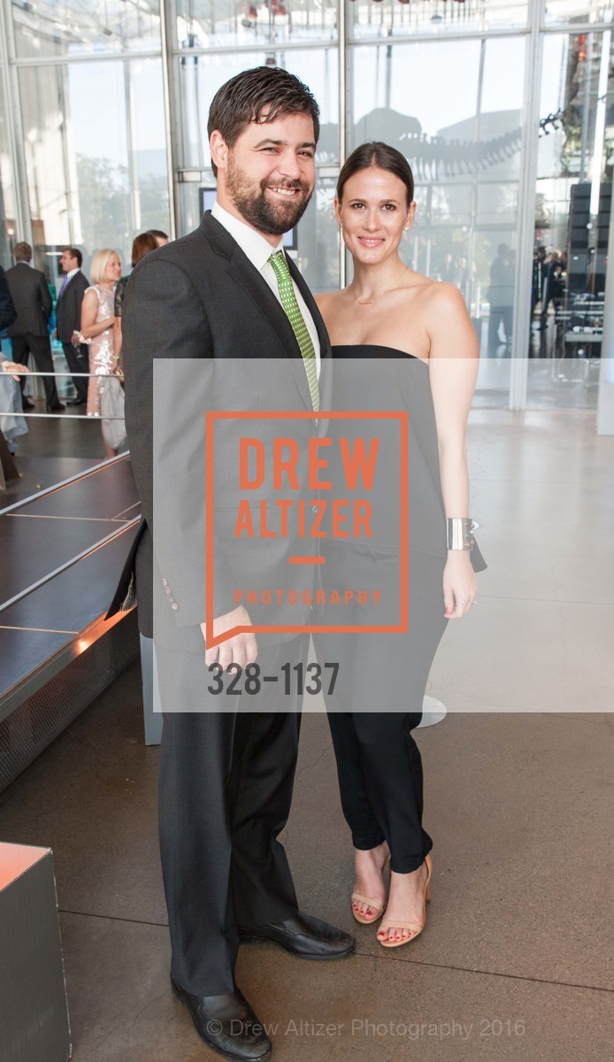Thomas McKinley, Hannah McKinley, California Academy of Sciences - 2016 Big Bang Gala, California Academy of Sciences, April 28th, 2016, Photo #328-1137 Thomas McKinley, Hannah McKinley, Photo #328-1137