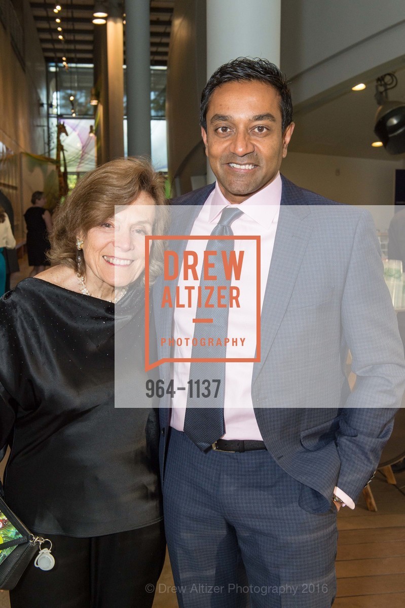 Sylvia Earle, M. Sanjayan, California Academy of Sciences - 2016 Big Bang Gala, California Academy of Sciences, April 28th, 2016, Photo #964-1137 Sylvia Earle, M. Sanjayan, Photo #964-1137