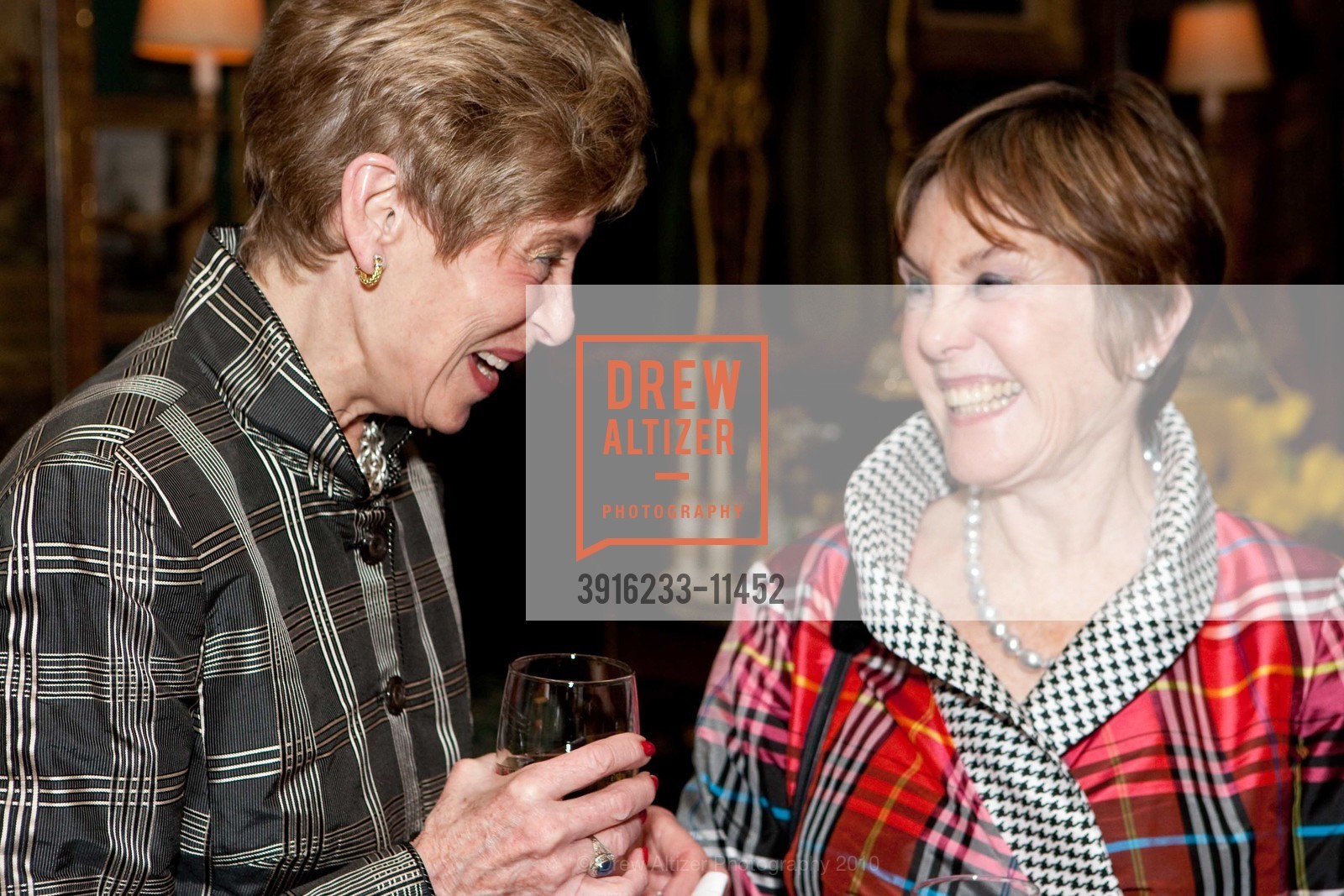 Connie Shapiro, Nancy Leavens, Ann and Gordon Getty Host SF PERFORMANCES With Andre Watts, US, January 14th, 2010, Photo #3916233-11452 Connie Shapiro, Nancy Leavens, Photo #3916233-11452