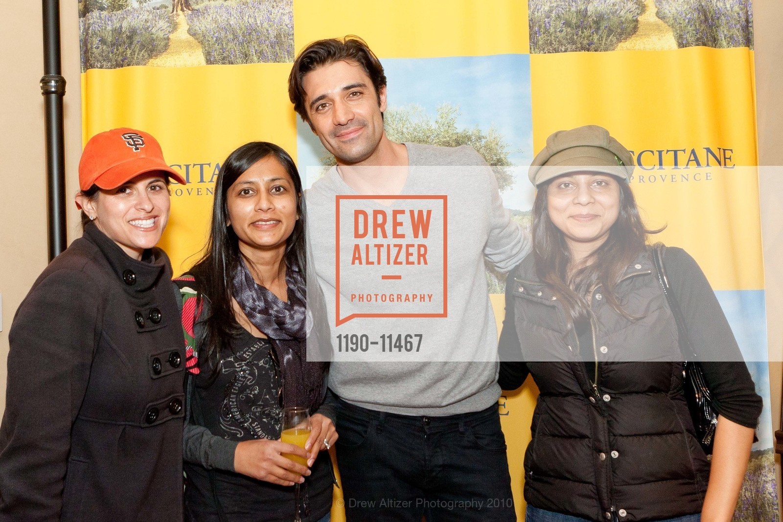 Lisa Carlin, Sonal Nuckols, Gilles Marini, Mona Patel, L'Occitane Fleur Cherie Launch Party, US, November 16th, 2010, Photo #1190-11467 Lisa Carlin, Sonal Nuckols, Gilles Marini, Mona Patel, Photo #1190-11467