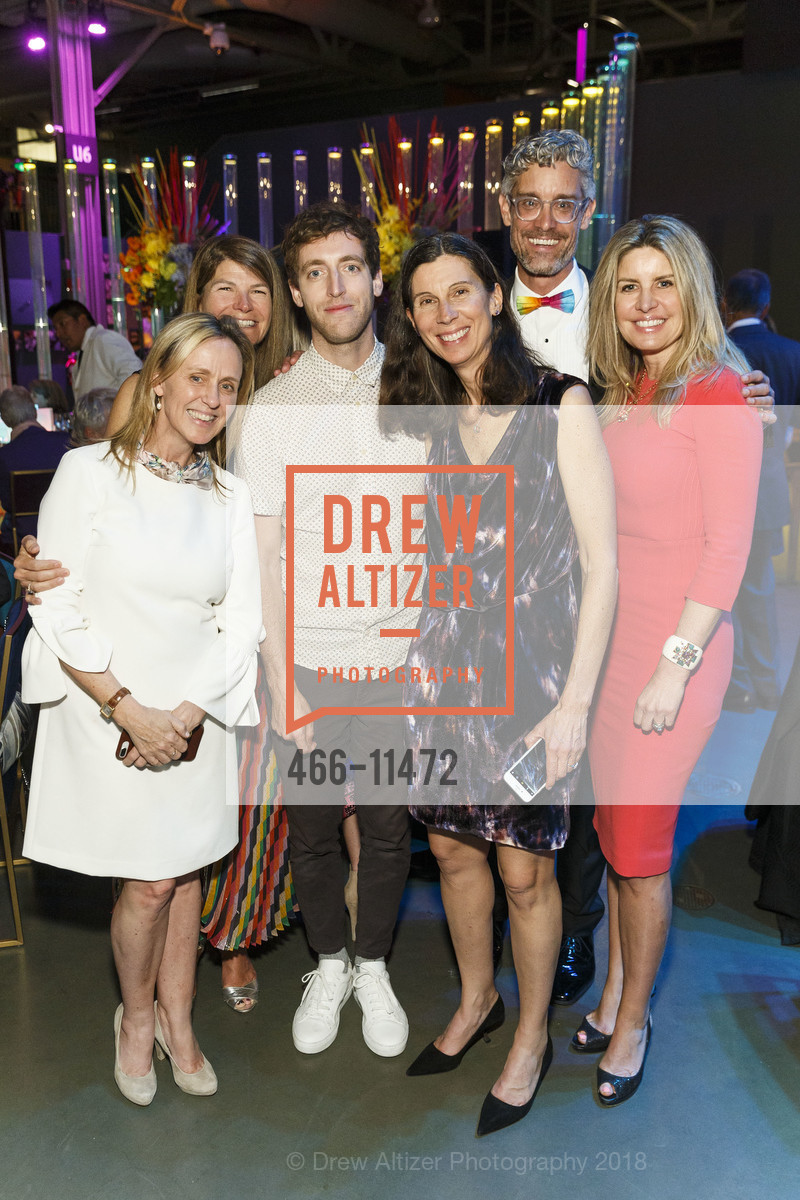 Martha Ehmann Conte, Thomas Middleditch, Jennifer Fonstad, Chris Flink, Suzanne Levit, Exploratorium's Party at the Piers: Full Spectrum 2018, Exploratorium. Pier 15, May 9th, 2018, Photo #466-11472 Martha Ehmann Conte, Thomas Middleditch, Jennifer Fonstad, Chris Flink, Suzanne Levit, Photo #466-11472