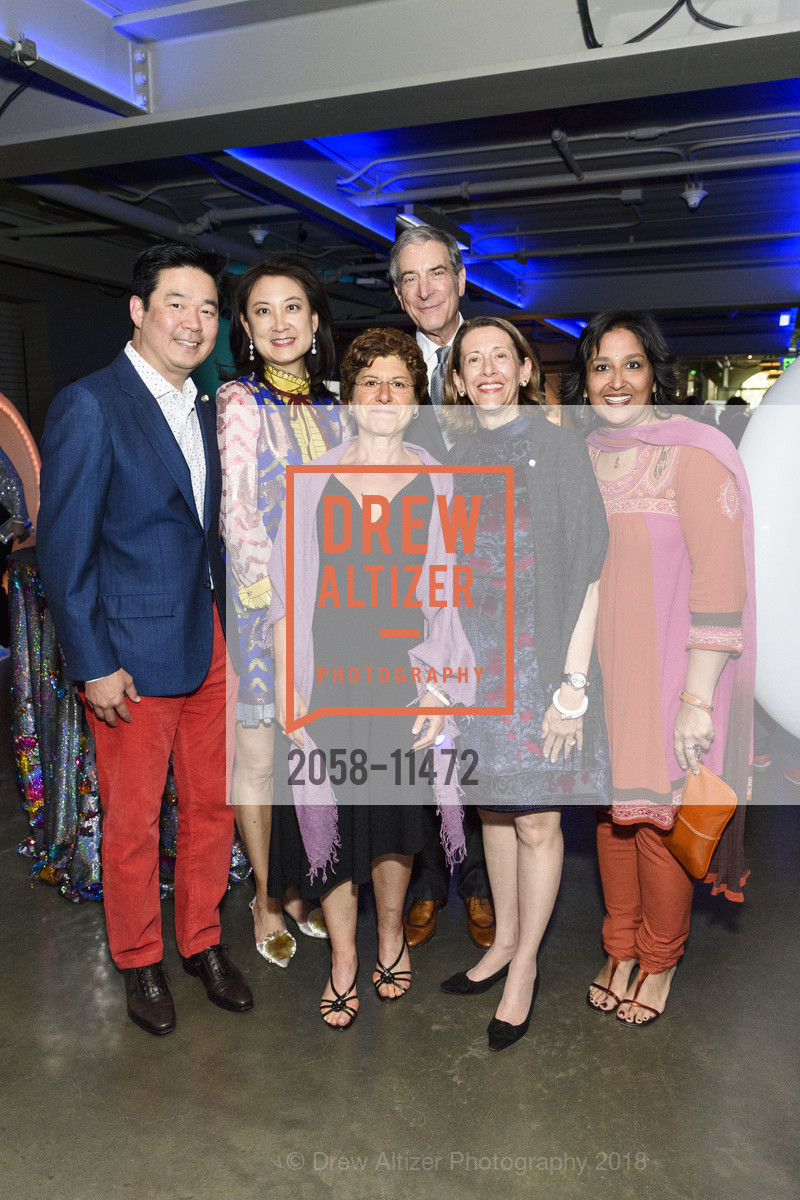 In Sik Rhee, Isabel Rhee, Judy Estrin, Chuck Katz, Roberta Katz, Srinija Srinivasan, Exploratorium's Party at the Piers: Full Spectrum 2018, Exploratorium. Pier 15, May 9th, 2018, Photo #2058-11472 In Sik Rhee, Isabel Rhee, Judy Estrin, Chuck Katz, Roberta Katz, Srinija Srinivasan, Photo #2058-11472