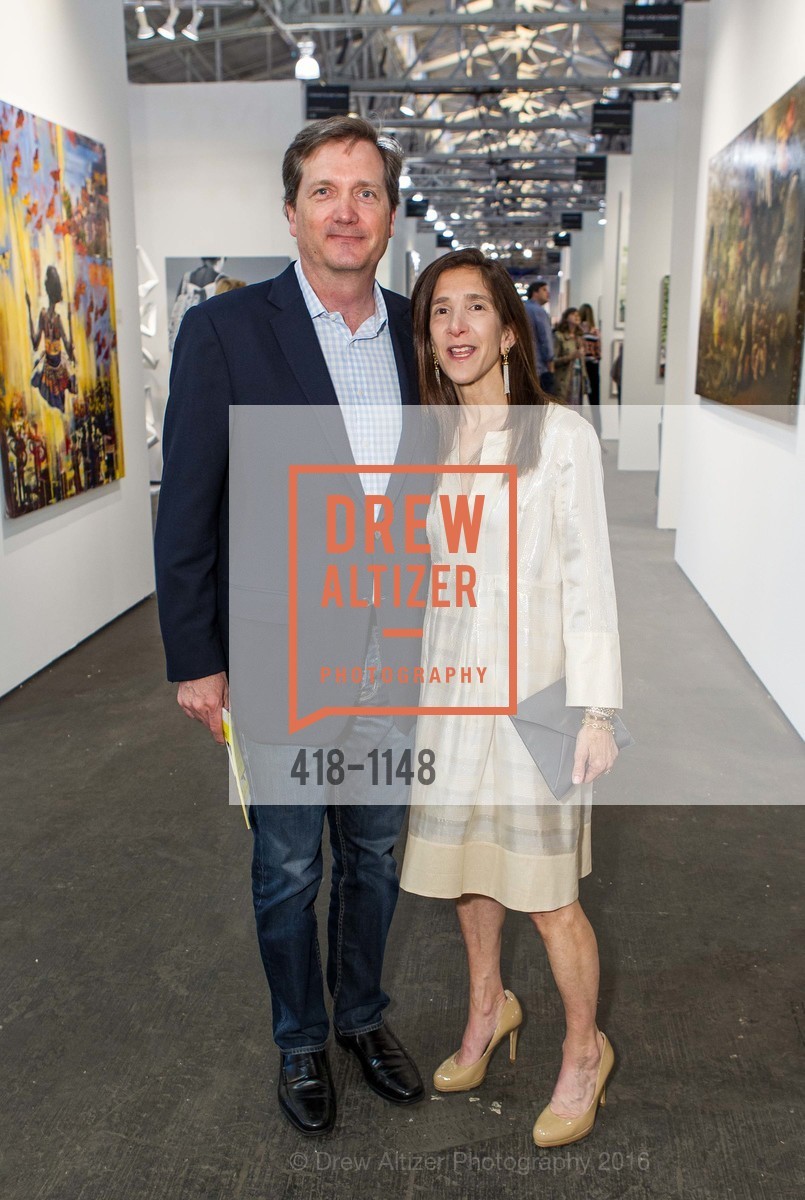 Michael Wais, Lisa Podos, SFC&G Art Market Preview, Fort Mason Center Festival Pavilion. 2 Marina Blvd. San Francisco, CA, April 27th, 2016, Photo #418-1148 Michael Wais, Lisa Podos, Photo #418-1148