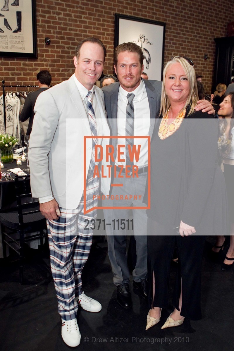 Geoff Callan, Jason Lewis, Lori Puccinelli Stern, Brooks Brothers Dinner With THOM BROWNE Celebrating BLACK FLEECE OPENING, US, March 17th, 2010, Photo #2371-11511 Geoff Callan, Jason Lewis, Lori Puccinelli Stern, Photo #2371-11511