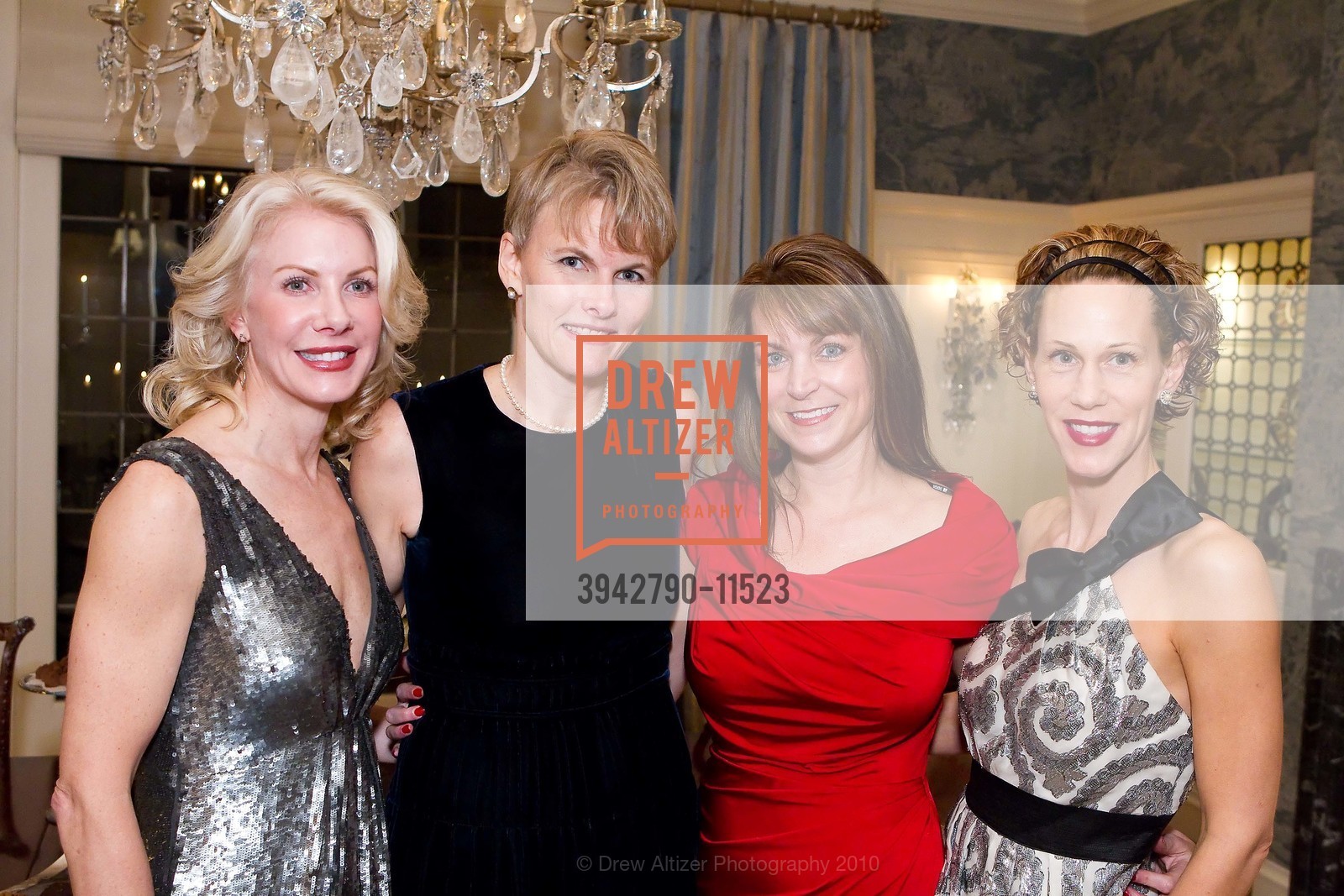 Holly Peterson, Karen Murphy, Laurie Sharp, Melissa Barber, Karl and Holly Peterson Host SF Ballet's Pre Gala Benefactors Party, US, January 14th, 2010, Photo #3942790-11523 Holly Peterson, Karen Murphy, Laurie Sharp, Melissa Barber, Photo #3942790-11523