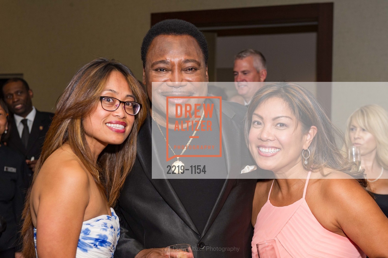 Amelia Leal, George Benson, Jane Bordalo, Easter Seals Bay Area Spring Gala 2016, San Francisco Marriott Marquis. 780 Mission St, Photo #2219-1154 Amelia Leal, George Benson, Jane Bordalo, Photo #2219-1154