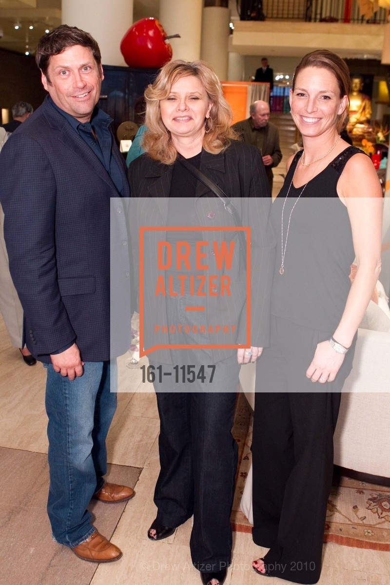 Derek Babaniss, Mary Podgurski, Tracy Potter Gomez, GUMPS' Cocktail Reception For A New ROBERT KUO COLLECTION, US, March 18th, 2010, Photo #161-11547 Derek Babaniss, Mary Podgurski, Tracy Potter Gomez, Photo #161-11547