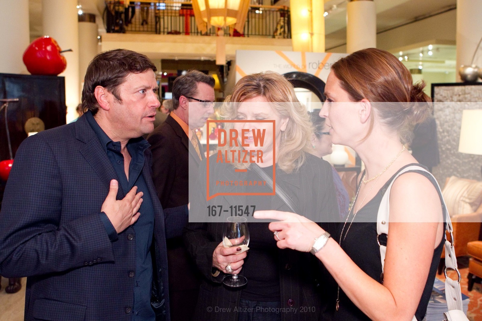 Derek Babaniss, Mary Podgurski, Tracy Potter Gomez, GUMPS' Cocktail Reception For A New ROBERT KUO COLLECTION, US, March 18th, 2010, Photo #167-11547 Derek Babaniss, Mary Podgurski, Tracy Potter Gomez, Photo #167-11547