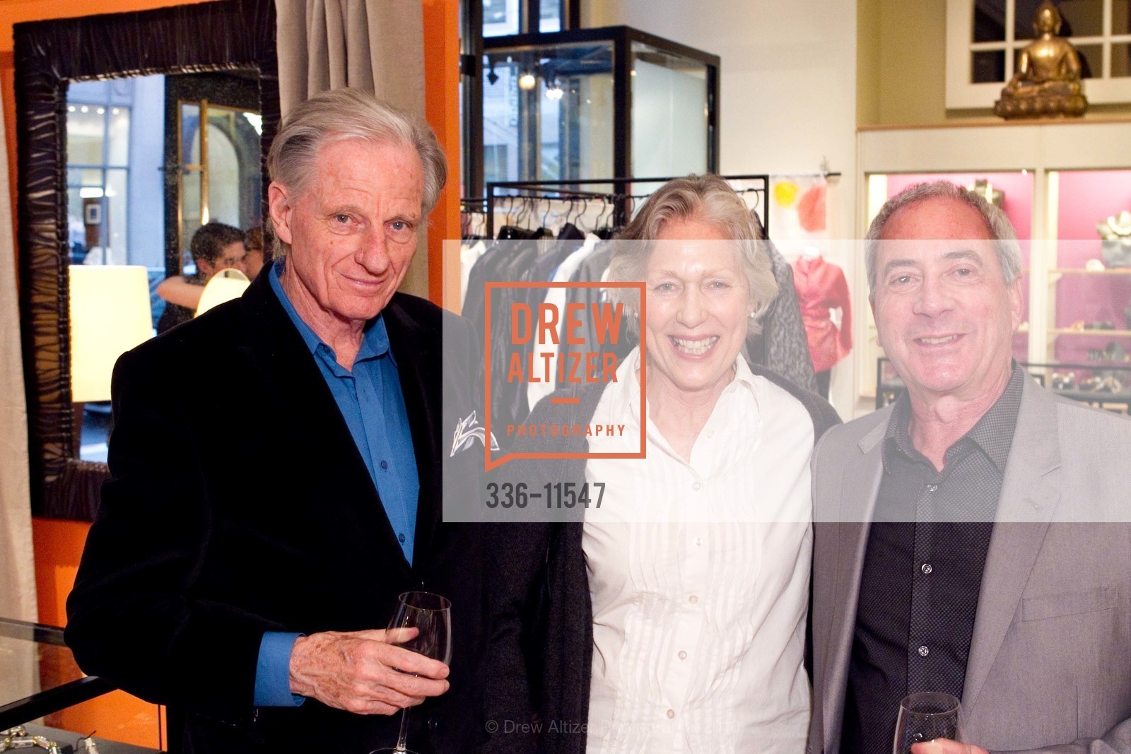 Don MacDonald, Suzanne MacDonald, Arthur Resnikoff, GUMPS' Cocktail Reception For A New ROBERT KUO COLLECTION, US, March 18th, 2010, Photo #336-11547 Don MacDonald, Suzanne MacDonald, Arthur Resnikoff, Photo #336-11547