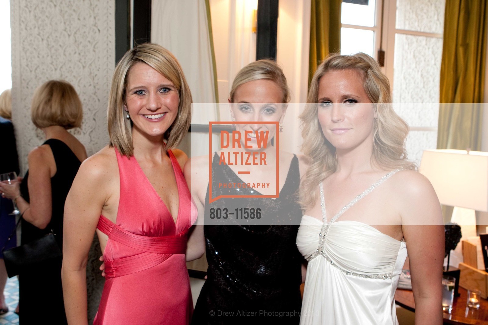 Shannon Hvidt, Maria Sullivan, Candice Macario, JUNIOR LEAGUE OF SAN FRANCISCO'S 84th Annual Fashion Show DINNER GALA, US, March 20th, 2010, Photo #803-11586 Shannon Hvidt, Maria Sullivan, Candice Macario, Photo #803-11586