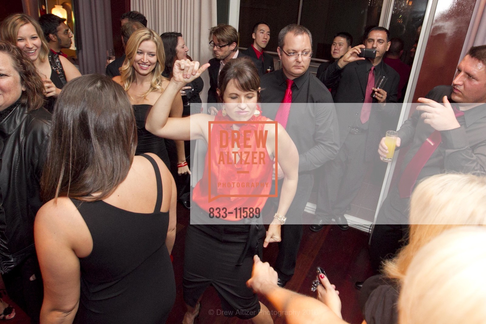 Dance Floor At Glam Media Celebrates In The Clift S Spanish Suite