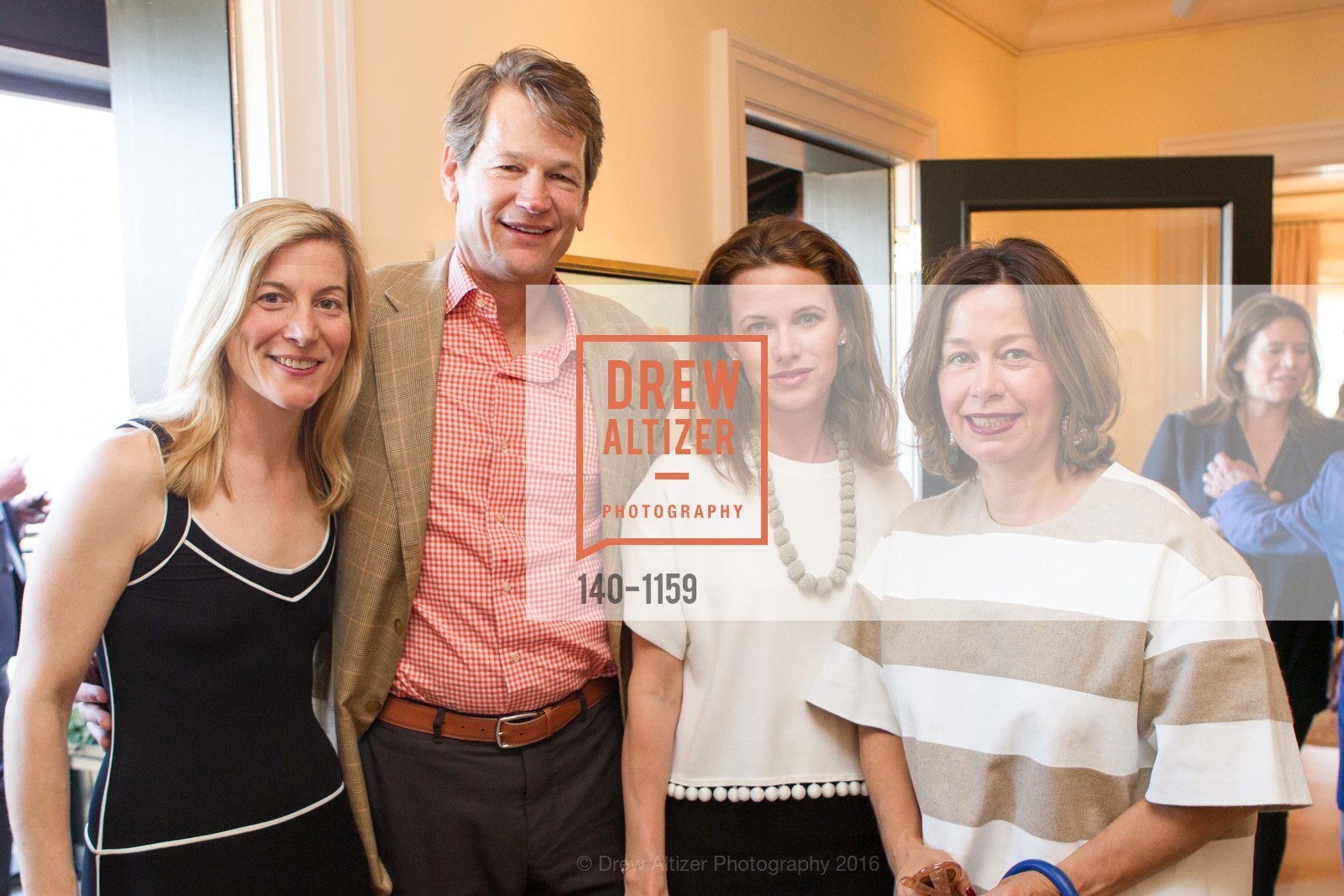 Wendy Anderson, Jim Milligan, Lindsay Bolton, Adriane Iann, Berggruen Gallery Cocktail Party in Celebration of the Reopening of SFMOMA, Berggruen Gallery. 40 Florence street, April 29th, 2016, Photo #140-1159 Wendy Anderson, Jim Milligan, Lindsay Bolton, Adriane Iann, Photo #140-1159