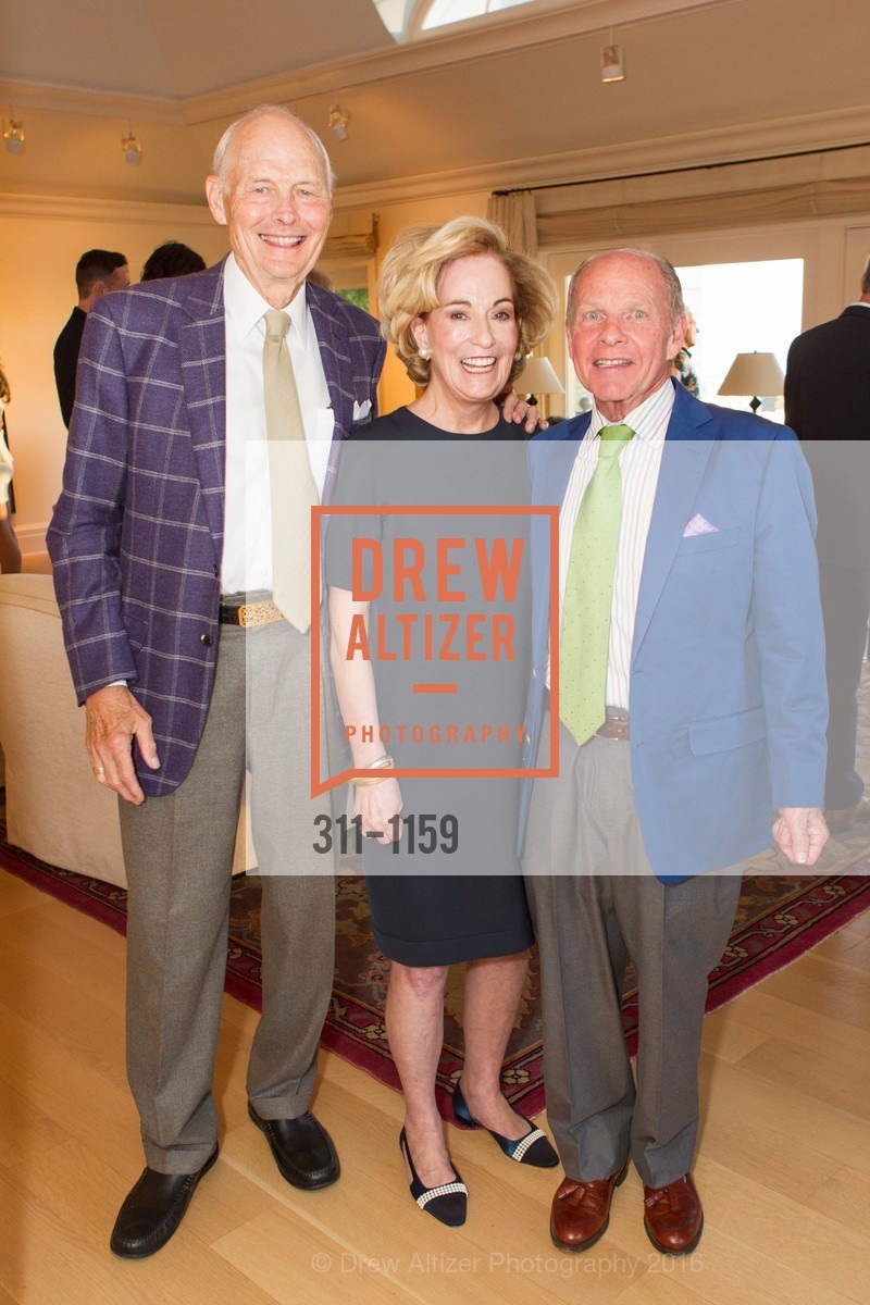 Preston Butcher, Carolyn Butcher, John Berggruen, Berggruen Gallery Cocktail Party in Celebration of the Reopening of SFMOMA, Berggruen Gallery. 40 Florence street, April 29th, 2016, Photo #311-1159 Preston Butcher, Carolyn Butcher, John Berggruen, Photo #311-1159