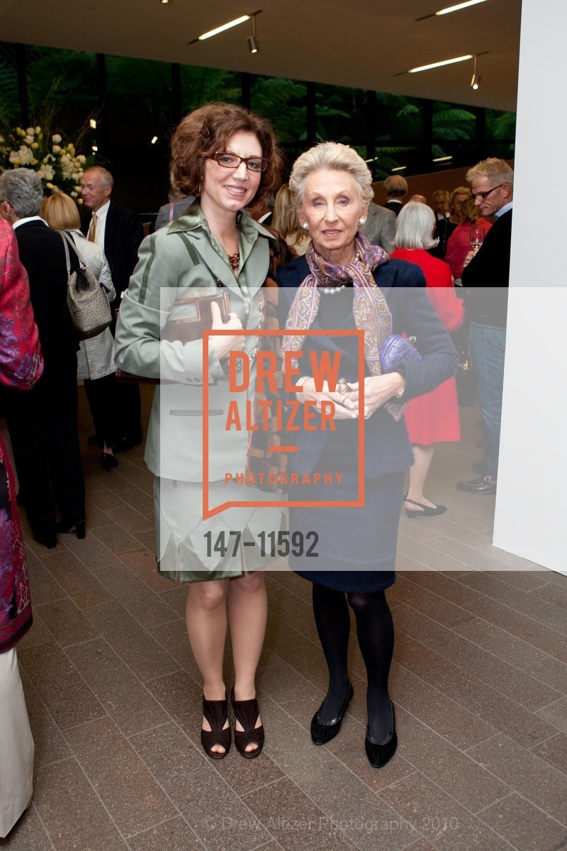 Sarah Crocker, Lucinda Crocker, de Young Museum Major Donor Uncrating Event, US, September 22nd, 2010, Photo #147-11592 Sarah Crocker, Lucinda Crocker, Photo #147-11592