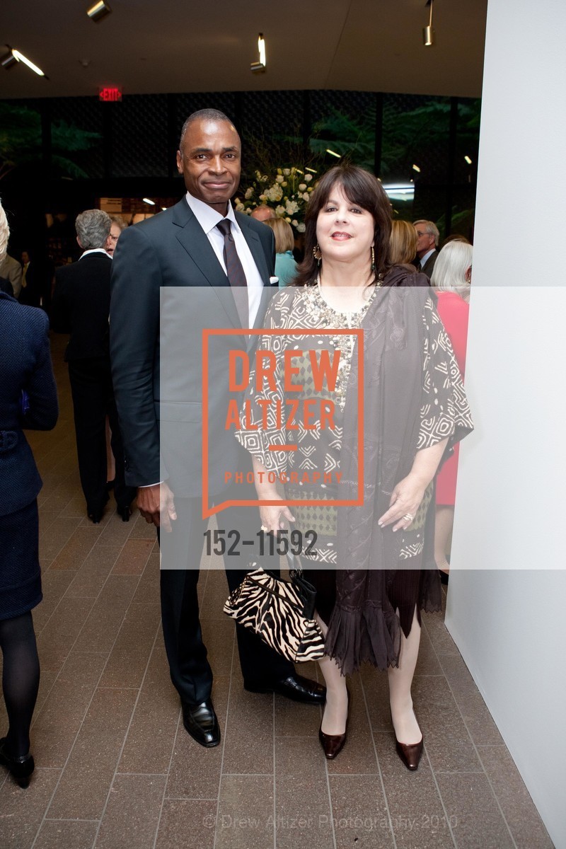 Keith Scott, Laurie Ghielmetti, Photo #152-11592