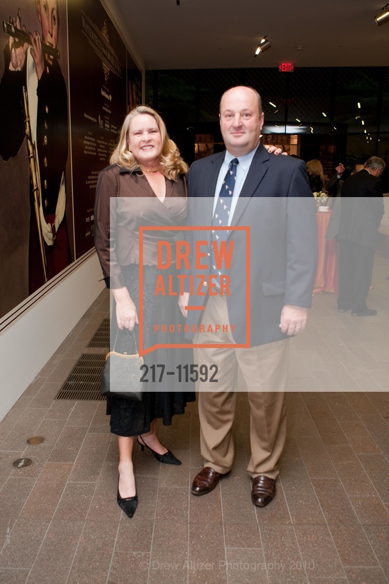 Louisa Heer, Mark Heer, de Young Museum Major Donor Uncrating Event, US, September 22nd, 2010, Photo #217-11592 Louisa Heer, Mark Heer, Photo #217-11592