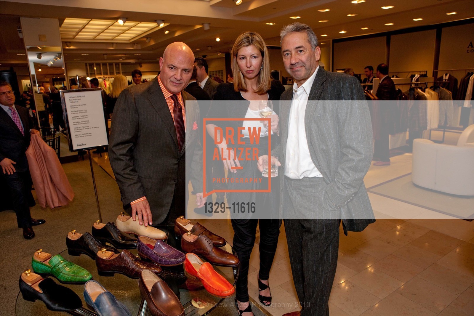 John Capizzi, Suzanne Jack, Paul Schimmel, Kiton Opening featuring Bay Area Men Who Lead, US, February 19th, 2010, Photo #1329-11616 John Capizzi, Suzanne Jack, Paul Schimmel, Photo #1329-11616