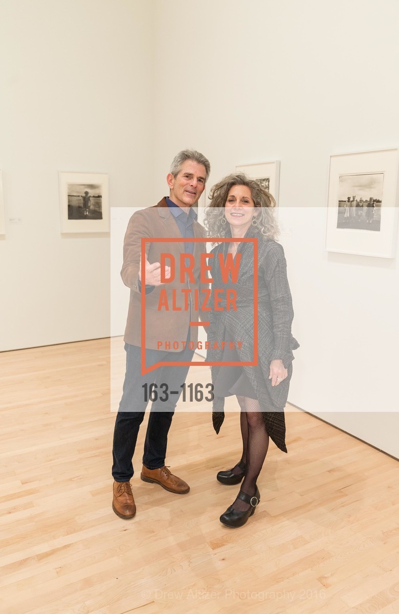 Jeffrey Fraenkel, Frish Brandt, SFMOMA Art Bash, SFMOMA. 151 3rd St, April 29th, 2016, Photo #163-1163 Jeffrey Fraenkel, Frish Brandt, Photo #163-1163